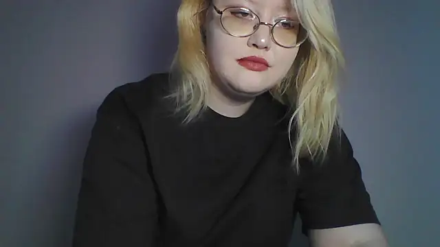 Snapshot of Elayne_Sweet chatting on 06.25.26 Elayne Sweet online show from 06.25.26