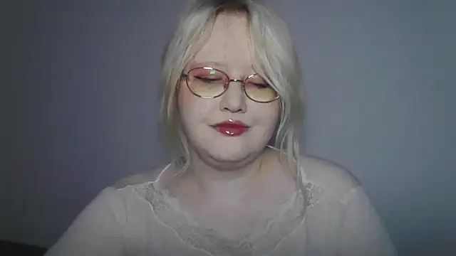 Snapshot of Elayne_Sweet chatting on 06.28.26 Elayne Sweet online show from 06.28.26