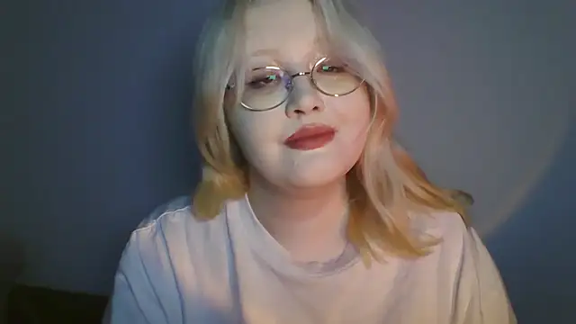 Snapshot of Elayne_Sweet chatting on 06.30.26 Elayne Sweet online show from 06.30.26