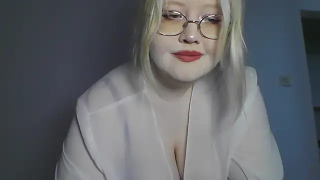 Snapshot of Elayne_Sweet chatting on 07.09.26 Elayne Sweet online show from 07.09.26