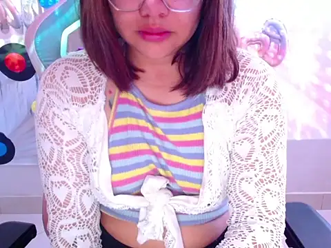 Snapshot of Elfi_333 chatting on 04.04.26 Elfi 333 online show from 04.04.26