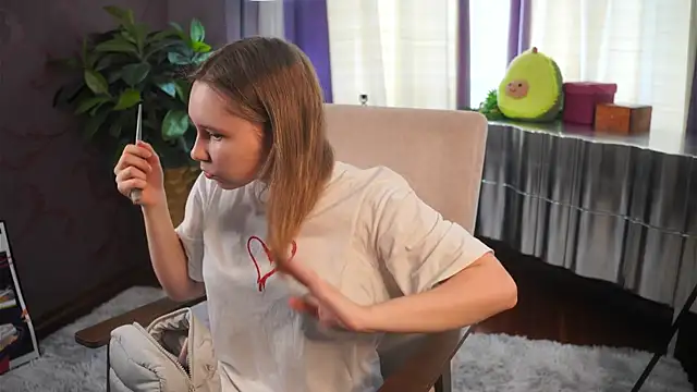 MathaConnie online show from 04.08.26