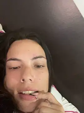 Elisahc420 online show from 04.14.26