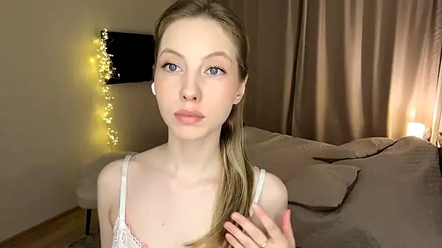 SofiaVelour online show from 04.12.26