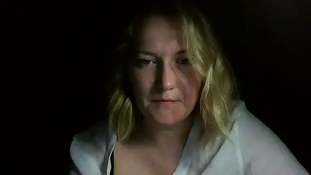 TinaKittyX online show from 05.17.26