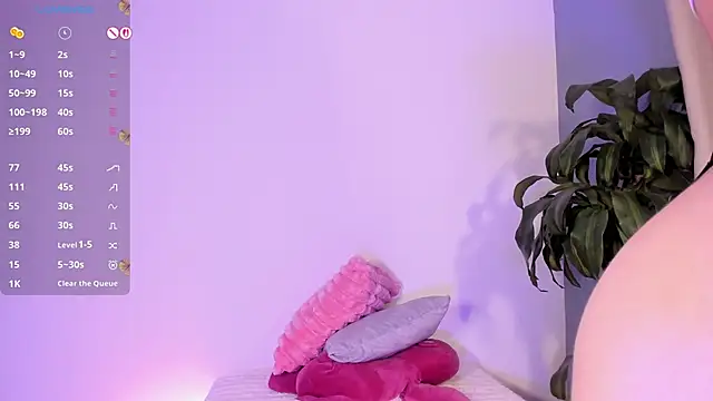 Snapshot of Julieta_soft chatting on 04.23.26 Julieta soft online show from 04.23.26