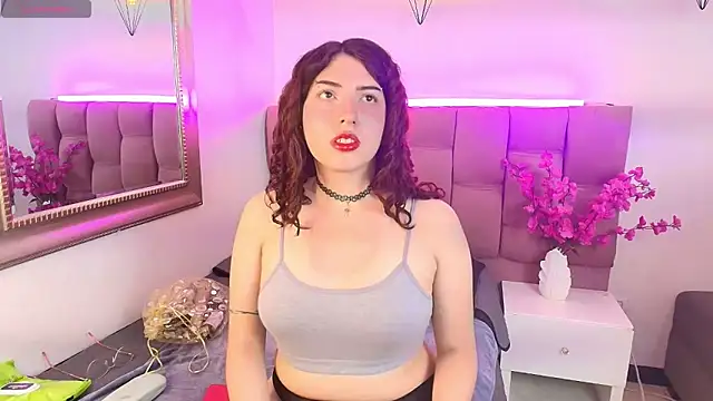 Snapshot of CassieRosse_ chatting on 05.27.26 CassieRosse online show from 05.27.26
