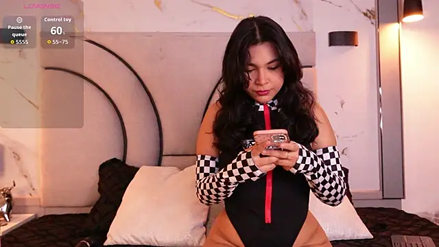 Snapshot of SweetNami_ chatting on 04.03.26 SweetNami online show from 04.03.26