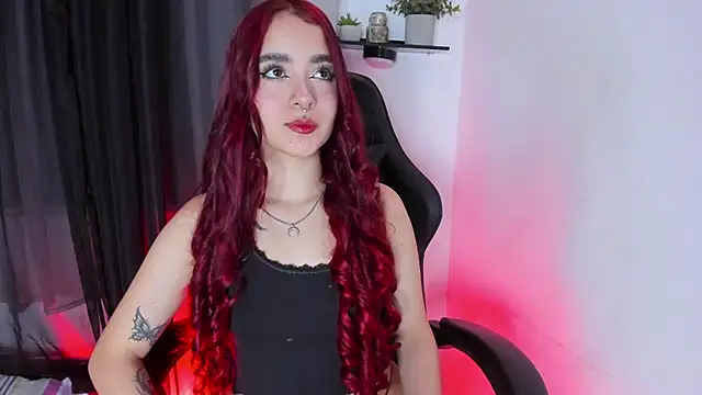 Snapshot of Red_DollX chatting on 04.22.26 Red DollX online show from 04.22.26