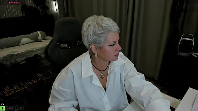 Linda Zef1r online show from 05.23.26