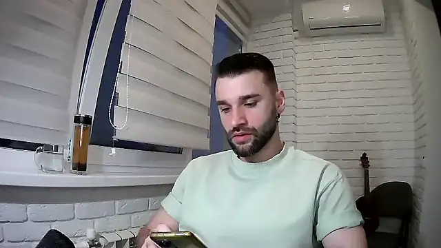 Snapshot of DaddySlava chatting on 04.04.26 DaddySlava online show from 04.04.26