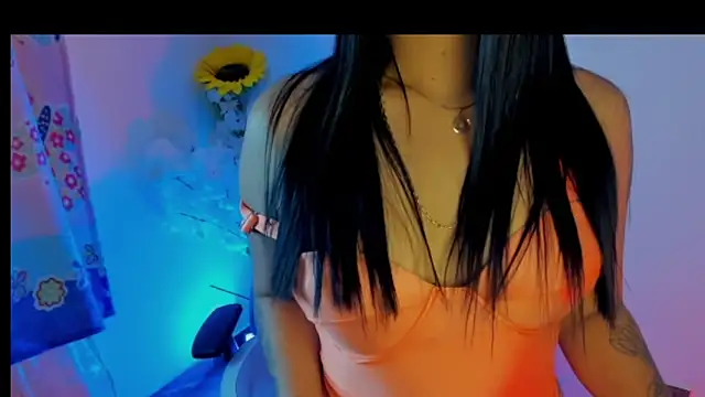 Snapshot of Megan-foxxx- chatting on 04.10.26 Megan-foxxx- online show from 04.10.26