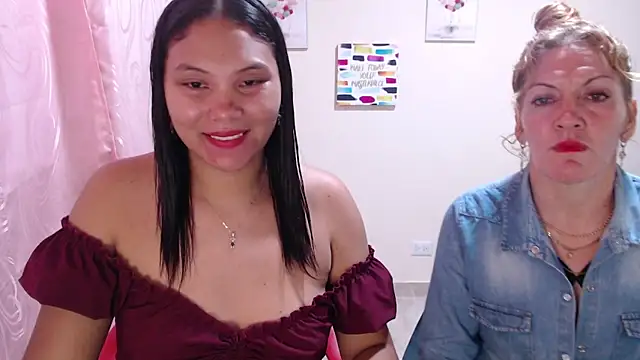 Snapshot of juliachannelhot chatting on 04.27.26 juliachannelhot online show from 04.27.26