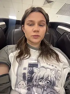 Snapshot of LilMisa chatting on 04.07.26 LilMisa online show from 04.07.26