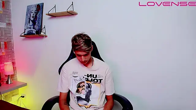 Snapshot of flaquito___ chatting on 04.10.26 flaquito online show from 04.10.26