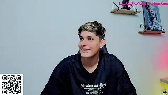 Snapshot of flaquito___ chatting on 05.26.26 flaquito online show from 05.26.26
