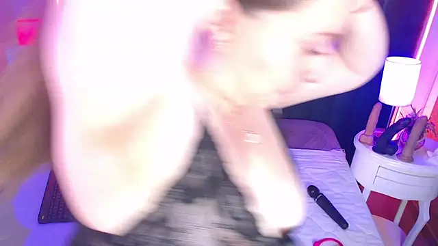 Velvett Blonde online show from 06.22.26