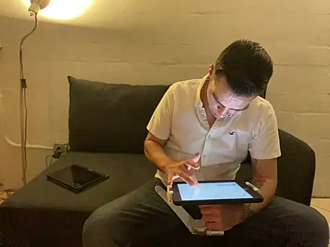 Snapshot of inkeddoll chatting on 04.04.26 inkeddoll online show from 04.04.26