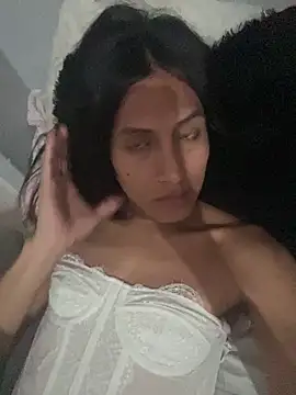 Snapshot of luna_duque chatting on 06.21.26 luna duque online show from 06.21.26