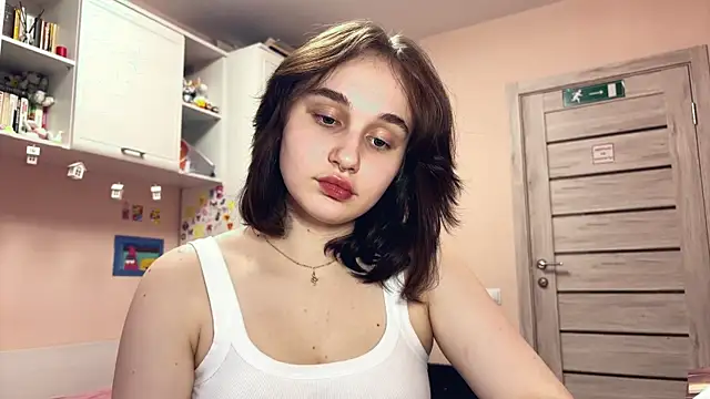 NoraSweetie online show from 04.03.26