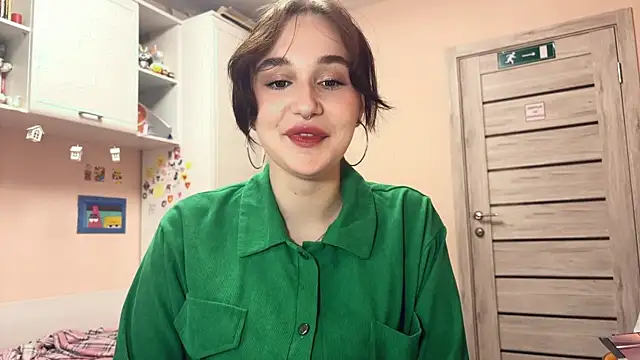 NoraSweetie online show from 04.04.26