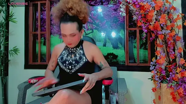 Sharlotte Jones online show from 05.14.26