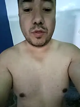 Snapshot of lobo_caliente37 chatting on 04.12.26 lobo caliente37 online show from 04.12.26