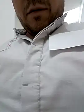 Snapshot of lobo_caliente37 chatting on 04.13.26 lobo caliente37 online show from 04.13.26