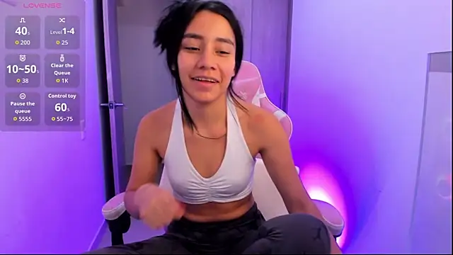 Snapshot of ISABELFORYOU03 chatting on 04.09.26 ISABELFORYOU03 online show from 04.09.26