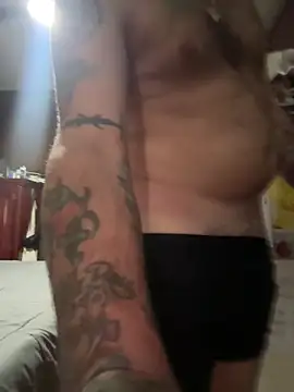 Snapshot of hitman13sal chatting on 04.02.26 hitman13sal online show from 04.02.26