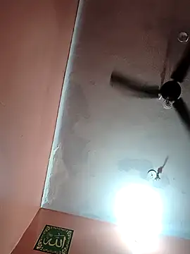 Snapshot of zoya_khan_786786 chatting on 04.04.26 zoya khan 786786 online show from 04.04.26