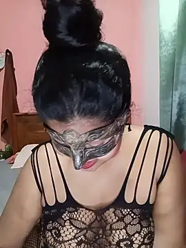 Snapshot of Maskedcurves chatting on 06.10.26 Maskedcurves online show from 06.10.26