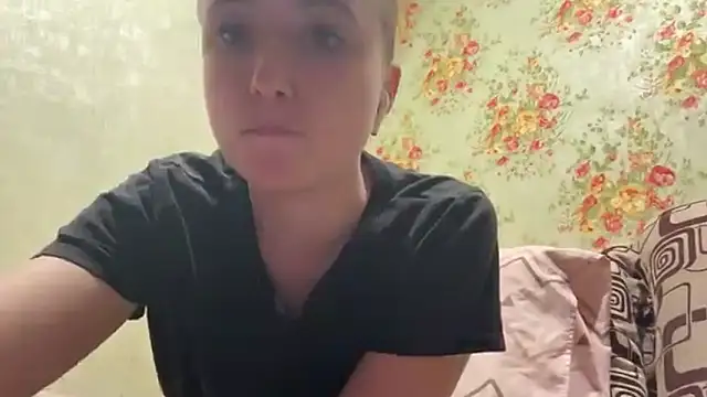 Snapshot of SabinaHaggen chatting on 04.16.26 SabinaHaggen online show from 04.16.26