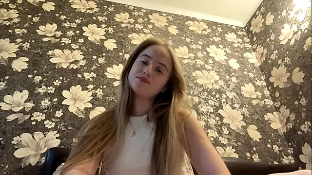 Snapshot of SabinaHaggen chatting on 05.29.26 SabinaHaggen online show from 05.29.26