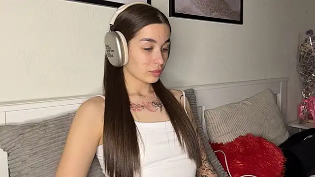 NoBurtenGirl online show from 04.03.26