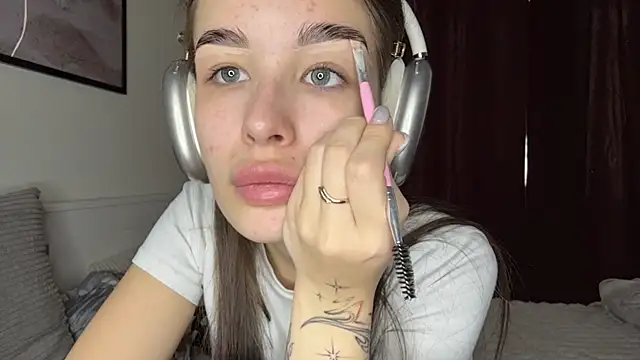 NoBurtenGirl online show from 04.05.26