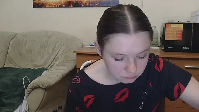 JessicaHolland1 online show from 05.26.26