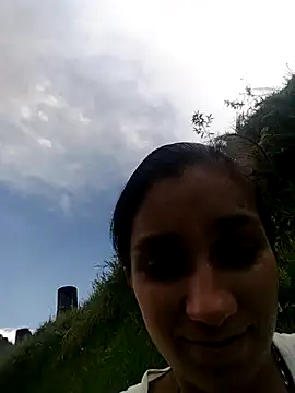 Snapshot of vegonicarouge chatting on 04.14.26 vegonicarouge online show from 04.14.26