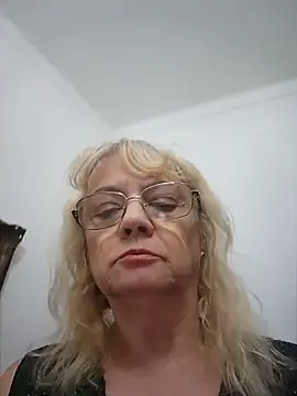 MatureElegantWidow online show from 06.03.26