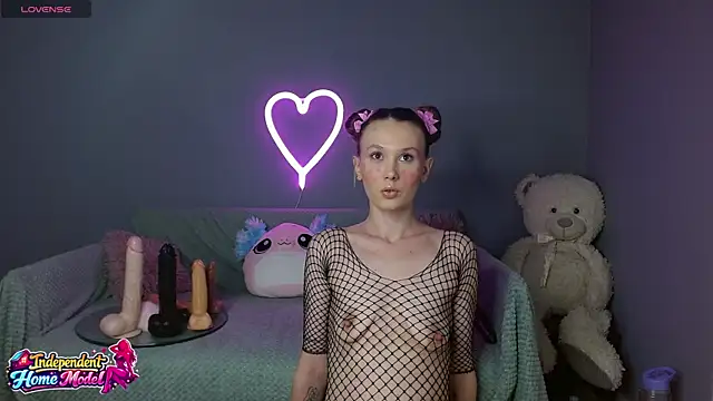 Bea doll online show from 04.04.26