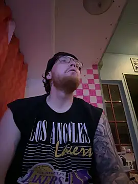 Snapshot of thetearits chatting on 04.13.26 thetearits online show from 04.13.26