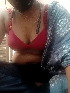 Snapshot of SWEETI_HORNY50 chatting on 04.07.26 SWEETI HORNY50 online show from 04.07.26