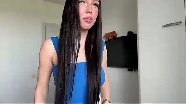 Snapshot of PalmiraJaussen chatting on 05.25.26 PalmiraJaussen online show from 05.25.26