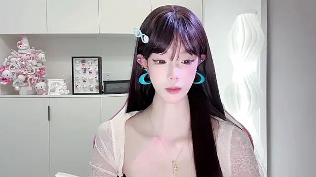 Snapshot of -Moonshine chatting on 04.10.26 -Moonshine online show from 04.10.26