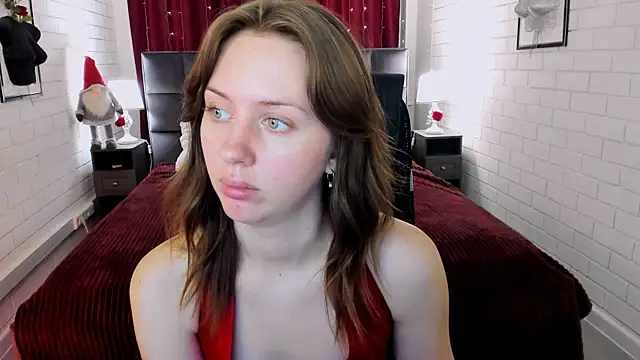 Snapshot of MeganClapp chatting on 04.09.26 MeganClapp online show from 04.09.26