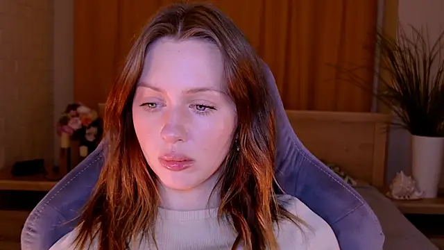 Snapshot of MeganClapp chatting on 04.27.26 MeganClapp online show from 04.27.26