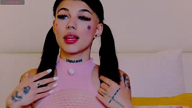 YasminnStorm online show from 07.06.26