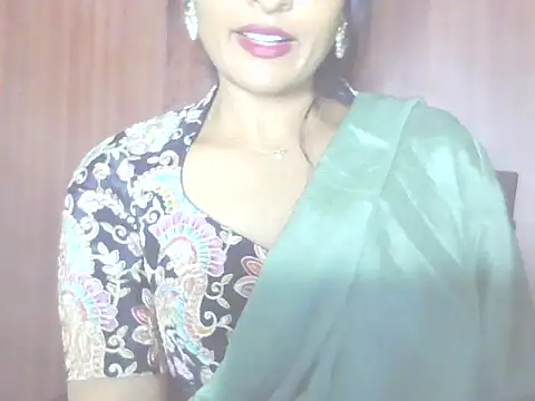 Snapshot of Sexy-Aishu chatting on 04.08.26 Sexy-Aishu online show from 04.08.26