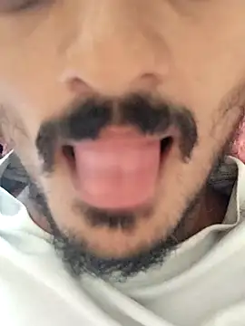 power houseboy online show from 04.04.26