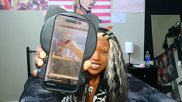 Snapshot of spookiebaddie chatting on 06.19.26 spookiebaddie online show from 06.19.26